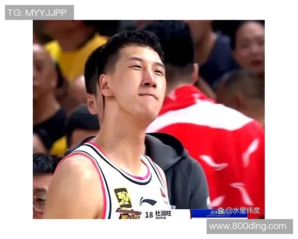 上海与浙江对决中第六次技术犯规引发热议球迷反应各异